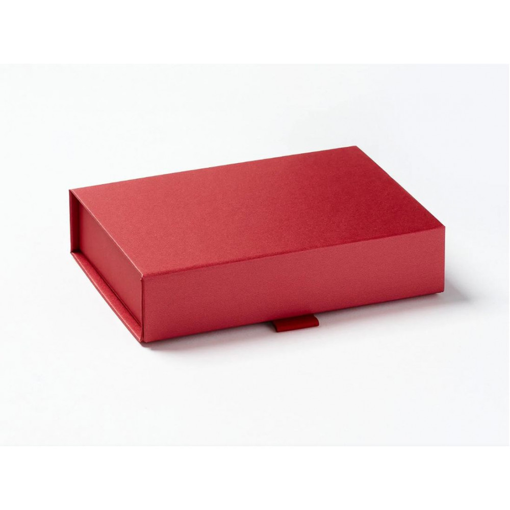 Pudełko ozdobne z logo czerwone A6 niskie 18cm x 13cm x 4cm