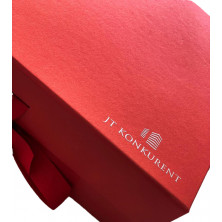 Pudełko ozdobne z logo czerwone XL 30cm x 30cm x 9cm z wstążką